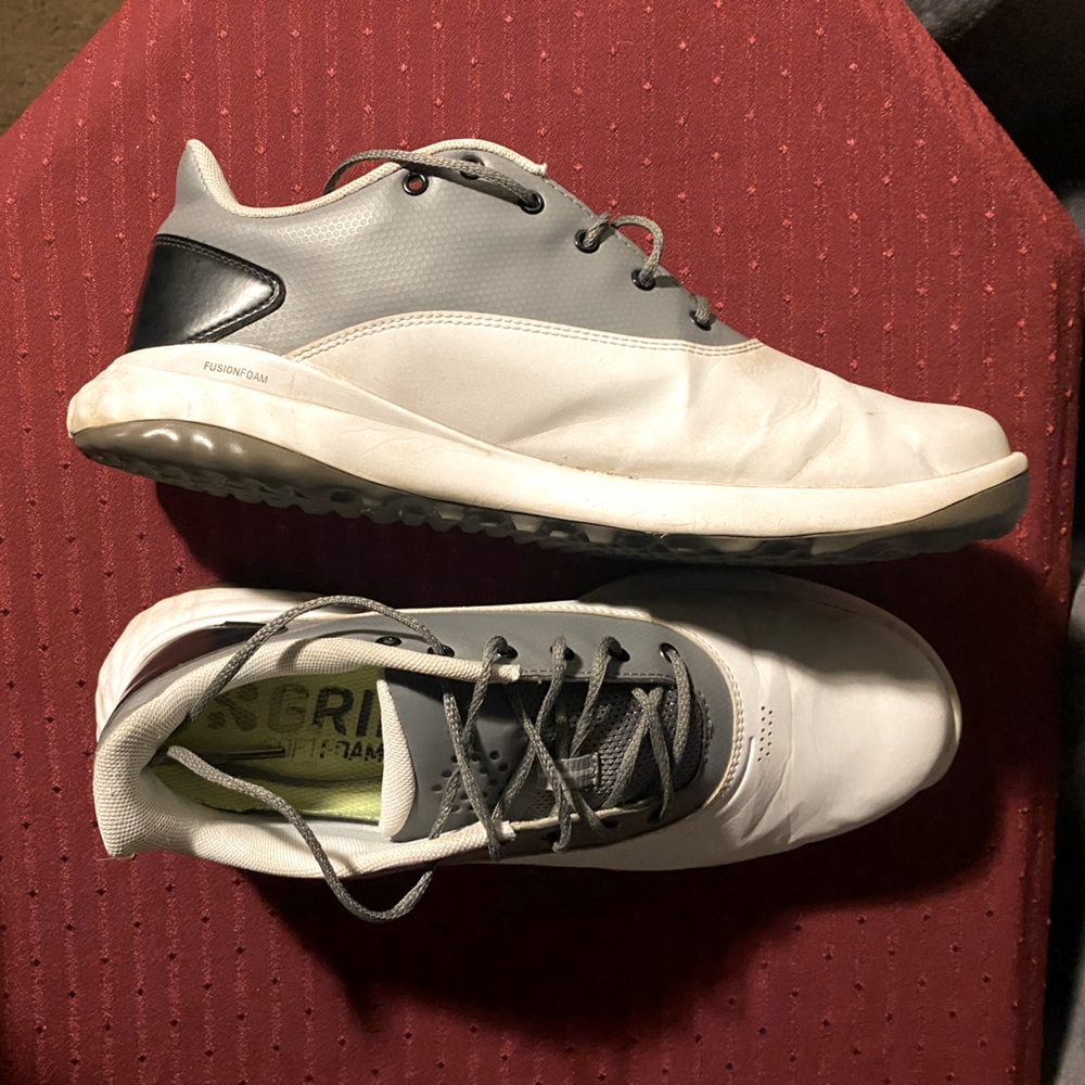 Puma Men’s Golf Shoes White & Gray with Grip Fusion Foam Sneakers size 10